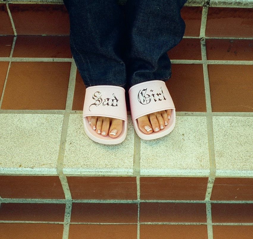 LR SAD GIRL Pen & Ink Script Slides (Pink)