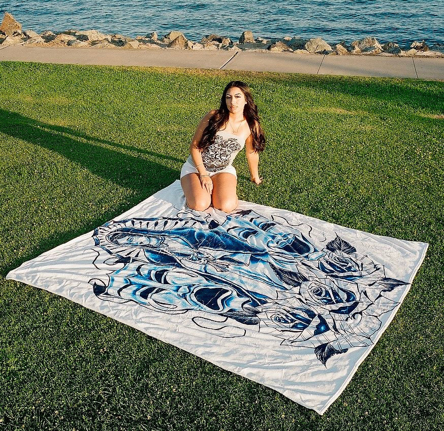 EXTRA LARGE 'LUPITA' Pen & Ink Fleece Blanket (WHITE/BLUE) *Limited Edition