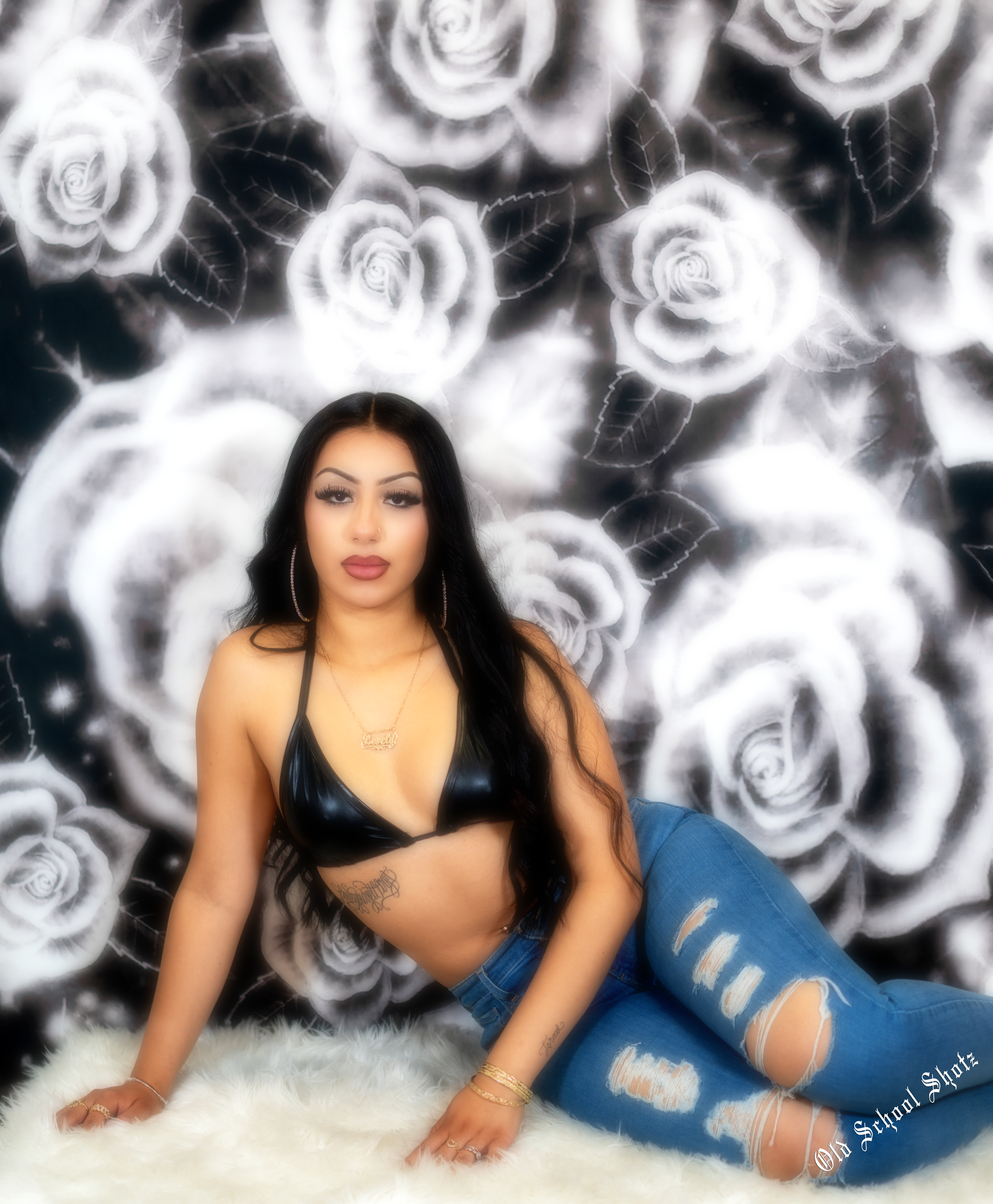 Airbrush Y2K Early 2000s 'Full Bloom' Rose 90s Old School Backdrop (BLACK/WHITE) (Extra Large)