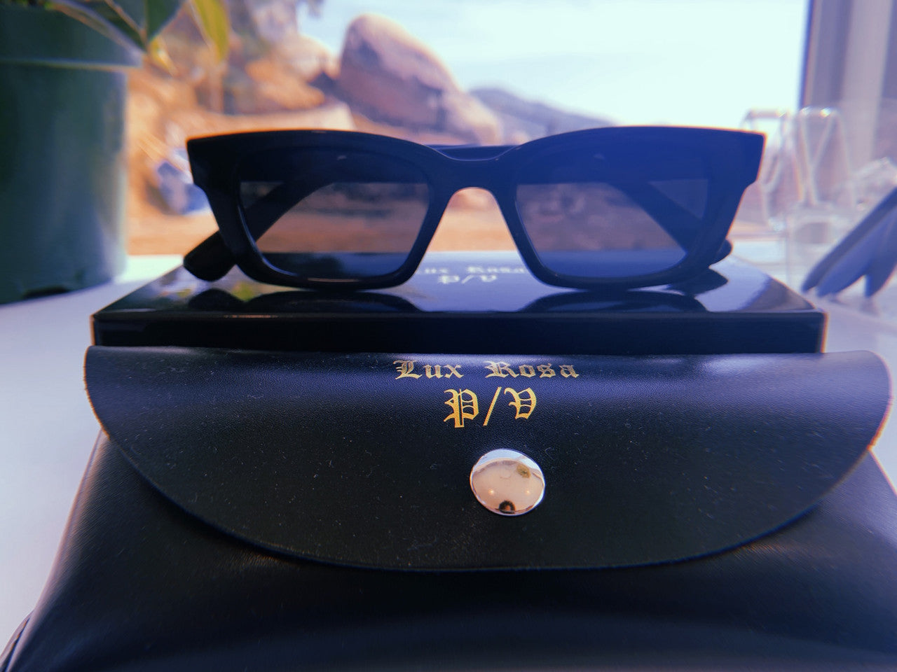 Lux Rosa Smile Now, Cry Later 'Gata' Black Sunglasses