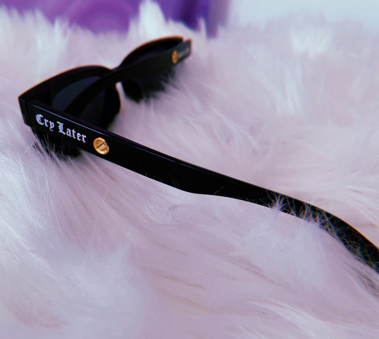 Lux Rosa Smile Now, Cry Later 'Gata' Black Sunglasses