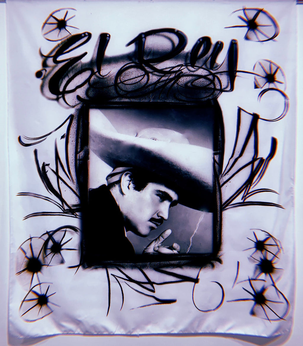 Chente 'El Rey' Airbrush Tapestry (White)