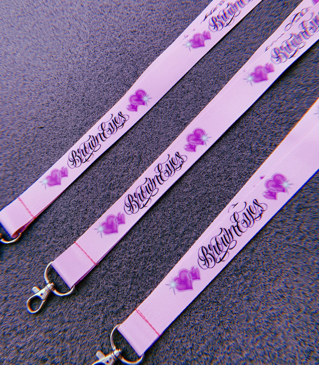 Brown Eyes Script Airbrushed Hearts Lanyard (Pink)