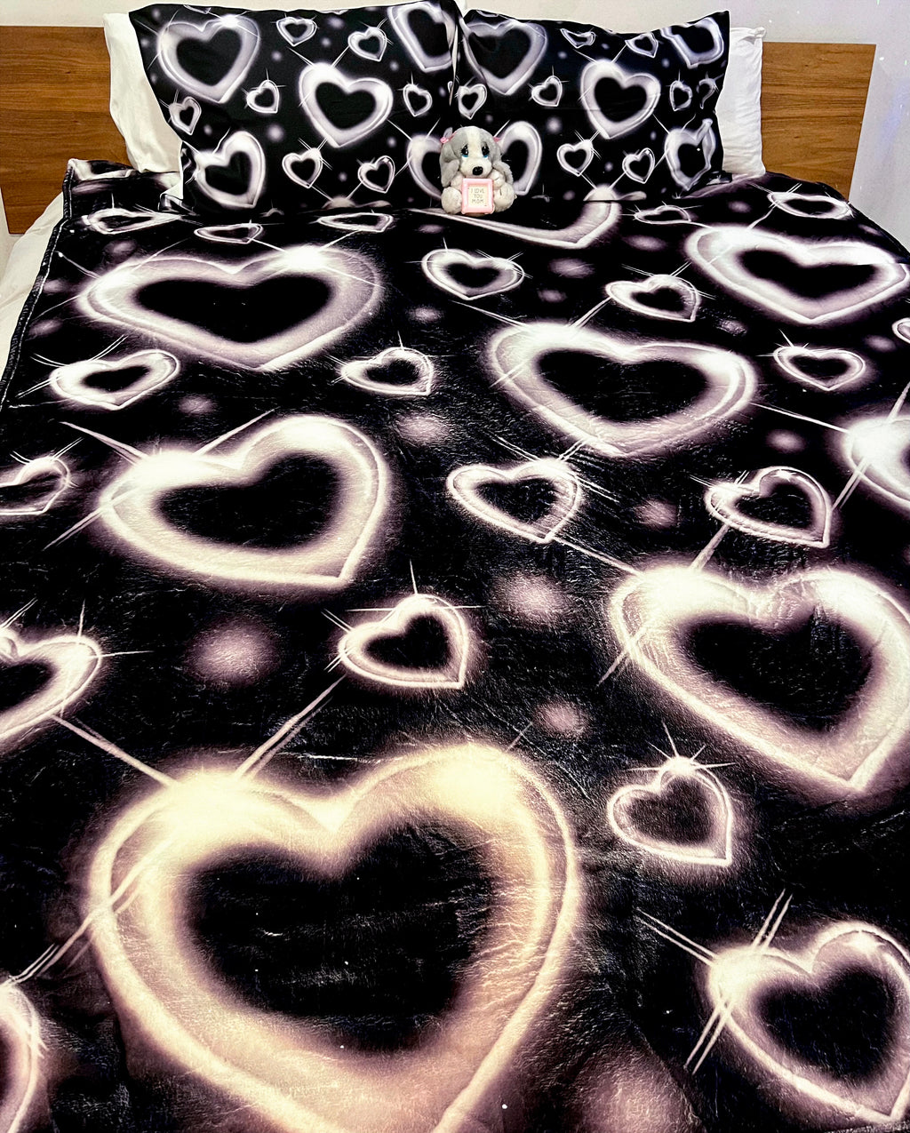 EXTRA LARGE 'HEART OF CHROME' Glamour Shotz Airbrush Y2K Fleece Blanket (BLACK) *Limited Edition