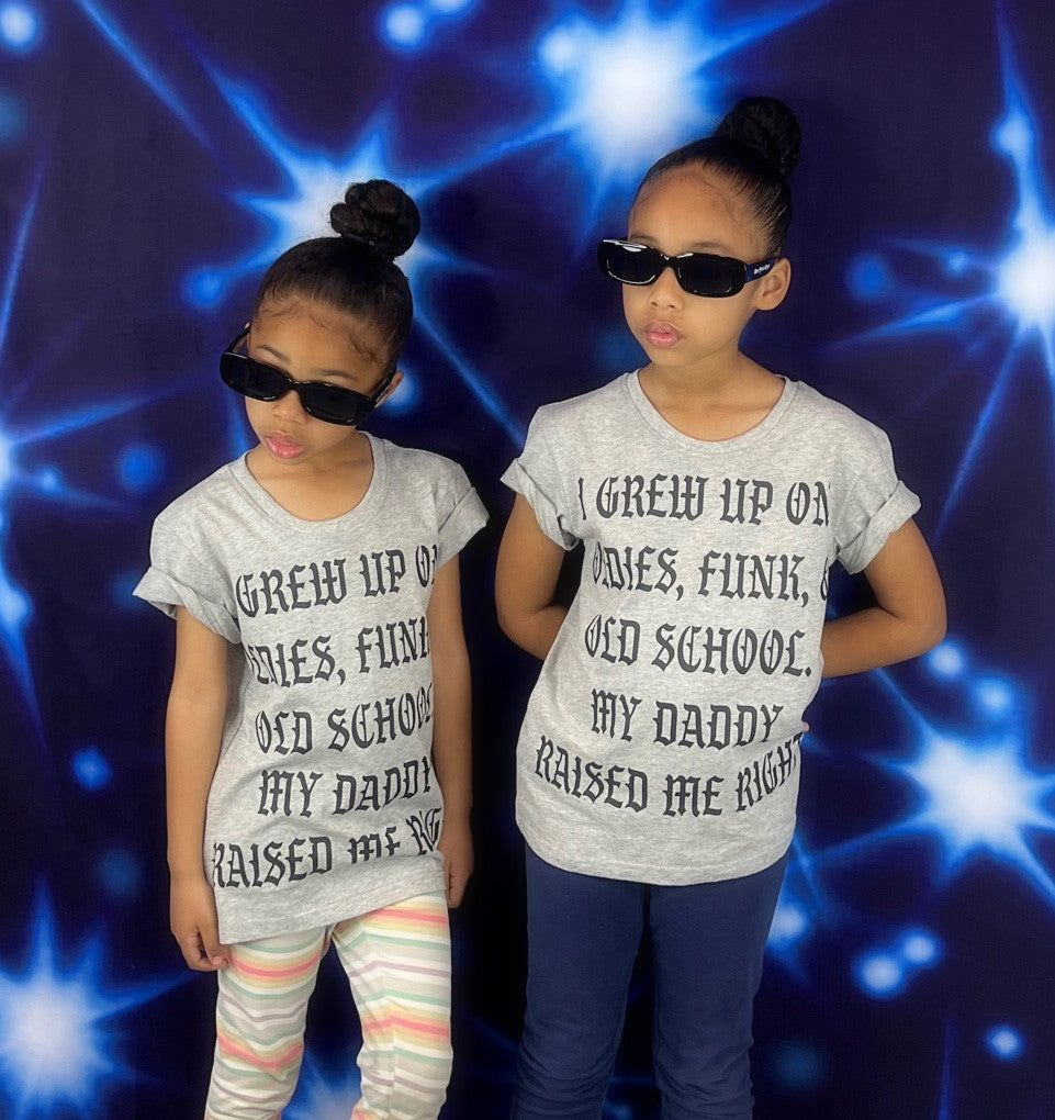 KIDS 'Daddy Raised Me Right' Kids Shirt (Grey) Toddler-Big Kids