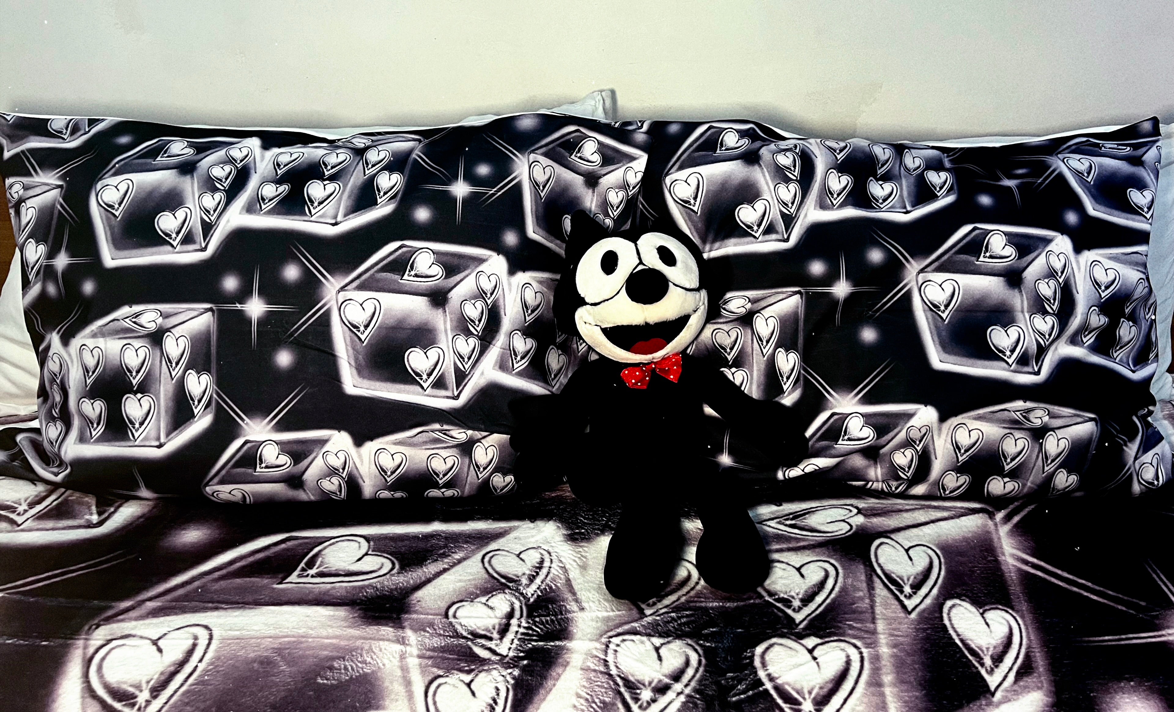 'DON'T PLAY WITH MY HEART' Dice Airbrush Y2K Pillowcases (Set Of Two) *BLACK/WHITE