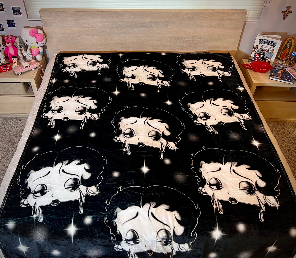 EXTRA LARGE 'CRY BABY BOOP' Pen & Ink Glamour Shots Y2K Fleece Blanket (BLACK/WHITE) *Limited Edition