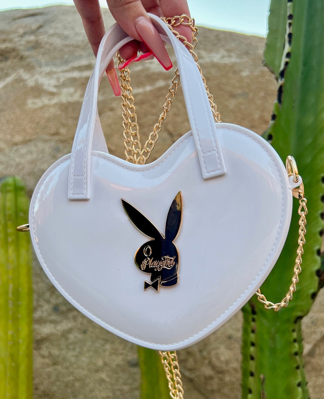 LIMITED EDITION Playgirl Glossy Cross Body Chain Link Heart Handbag W/ 24K Solid Gold Dice Zipper Pull WHITE ((Limited Edition))