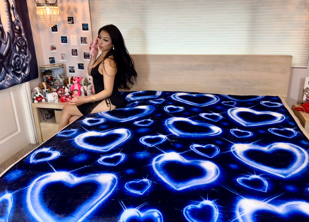 EXTRA LARGE 'HEART OF CHROME' Dice Airbrush Y2K Fleece Blanket (BLUES) *Limited Edition