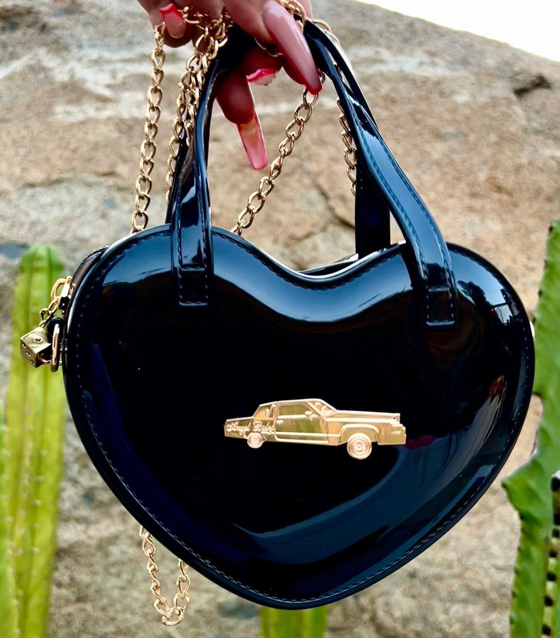 LIMITED EDITION Angel Baby Low Low Glossy Cross Body Chain Link Heart Handbag W/ 24K Solid Gold Dice Zipper Pull BLACK ((Limited Edition))