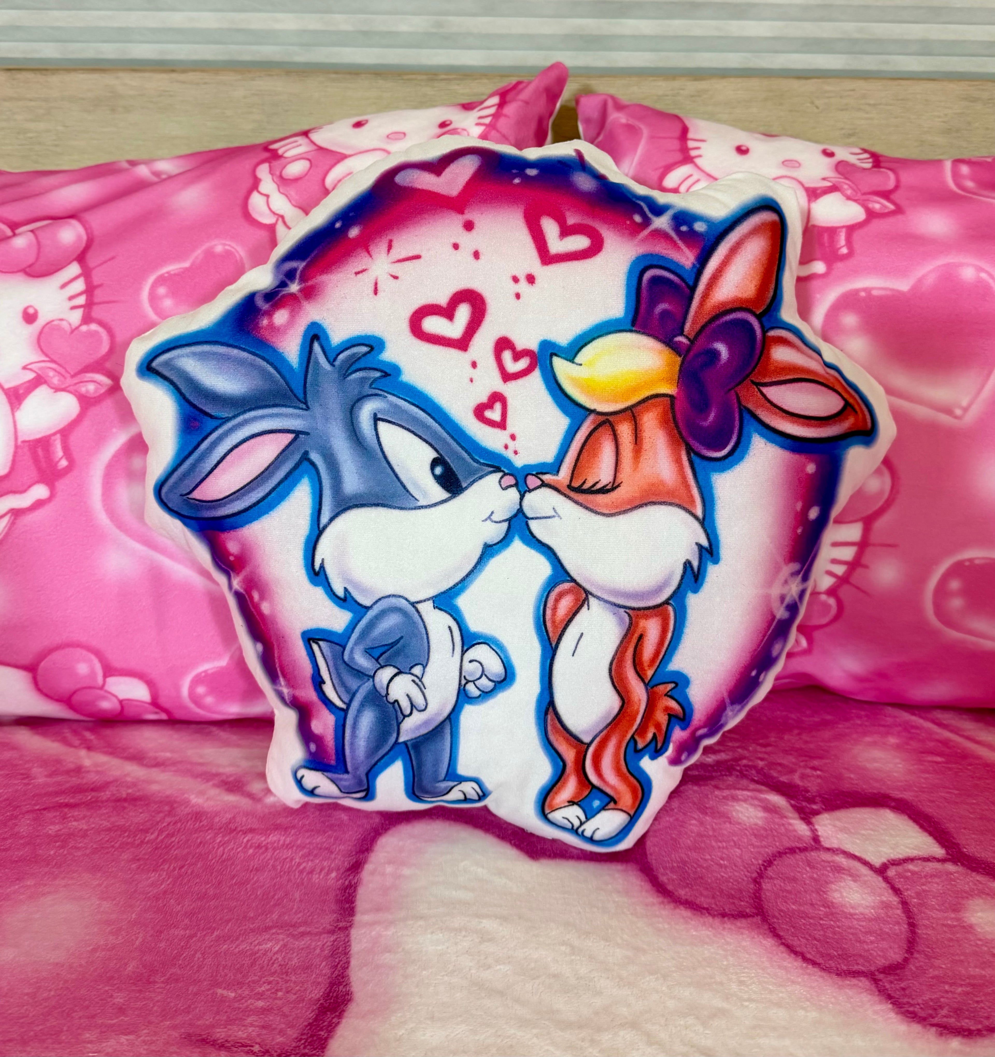 'CONFESSIN A FEELING' Airbrush Die Cut Decorative Pillow (Purple)