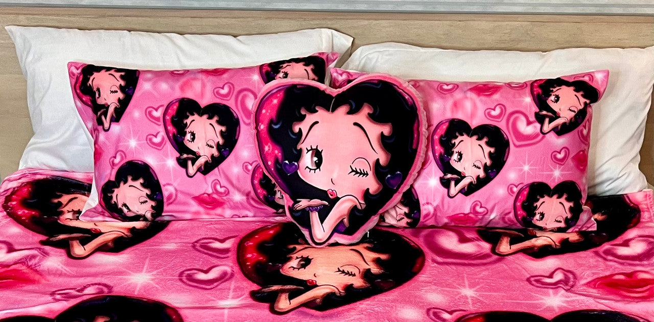 'PLAYGIRL AT HEART' Pillowcases (Set Of Two) *PINK