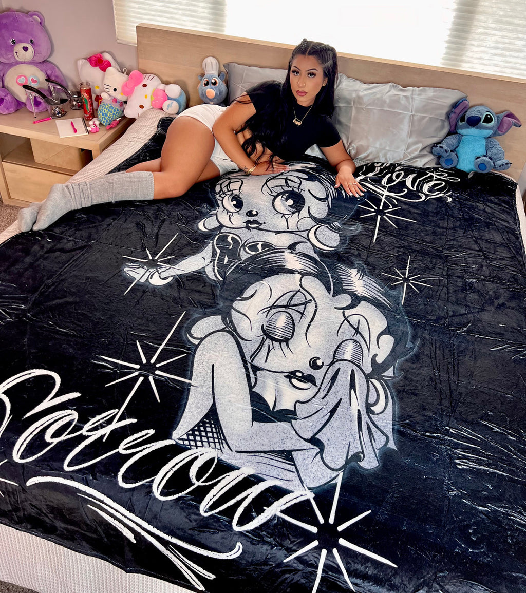 EXTRA LARGE 'LOVE & SORROW' Pen & Ink Fleece Blanket (BLACK/WHITE) *Limited Edition