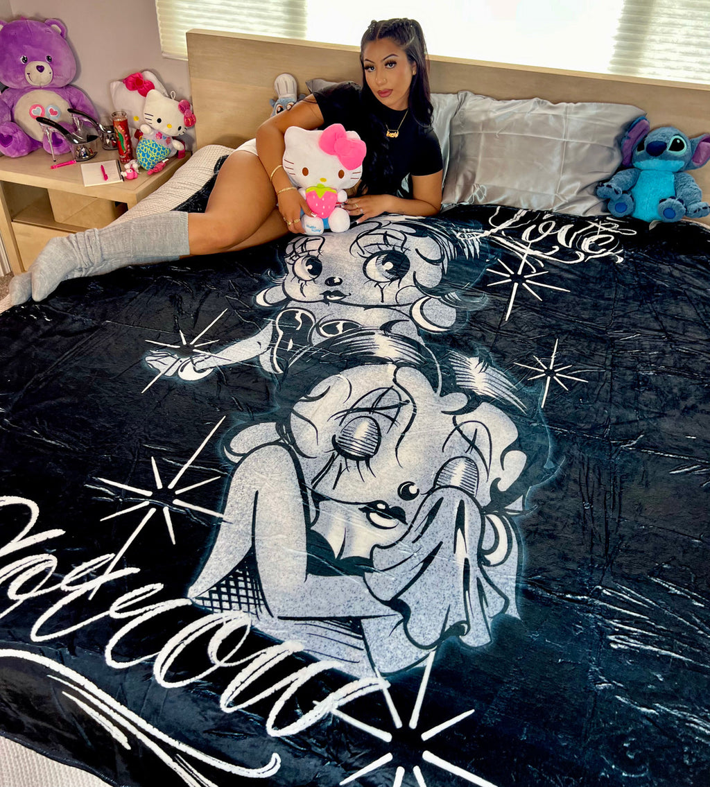 EXTRA LARGE 'LOVE & SORROW' Pen & Ink Fleece Blanket (BLACK/WHITE) *Limited Edition