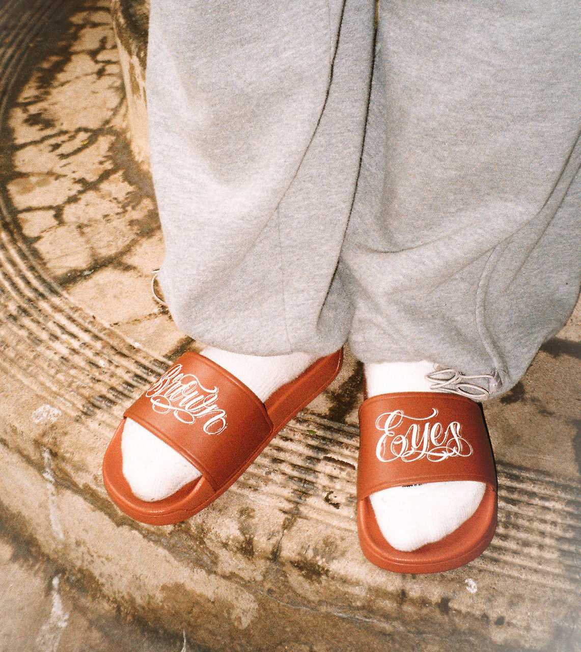 LR 'Brown Eyes' Custom Script Slides (BROWN)