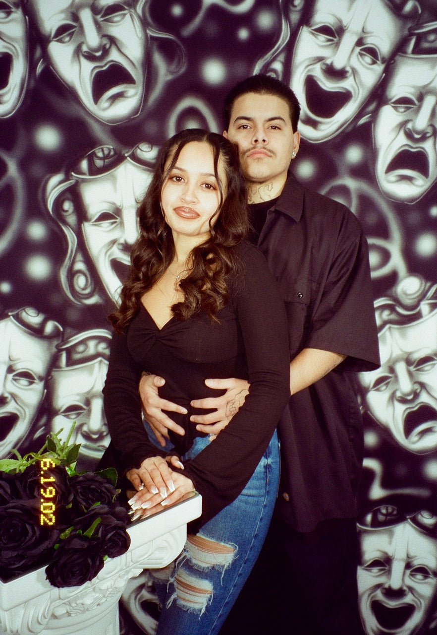 Glamour Shotz  Airbrushed 'Smile Together, Cry Together' Backdrop (BLACK) (Extra Large)