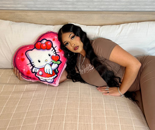 'ANGEL BABY MEOW' Heart Airbrush Die Cut Decorative Pillow (Pinks)
