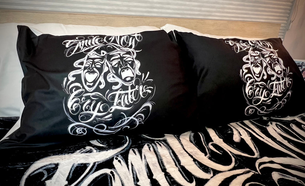 'SMILE NOW, CRY LATER' Pillowcases (Set Of Two) *BLACK