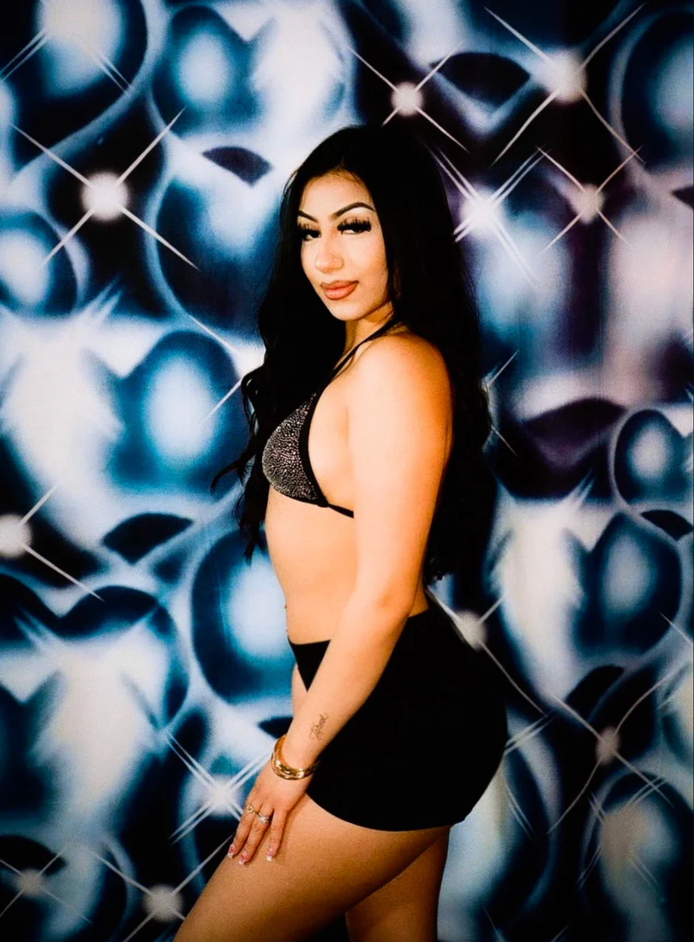 EXTRA EXTRA LARGE EARLY 2000s Y2K 'Hearts & Hynas' Glamour Shots Airbrush 90s Old School Backdrop (MIDNIGHT) (XXL) Exclusive!!