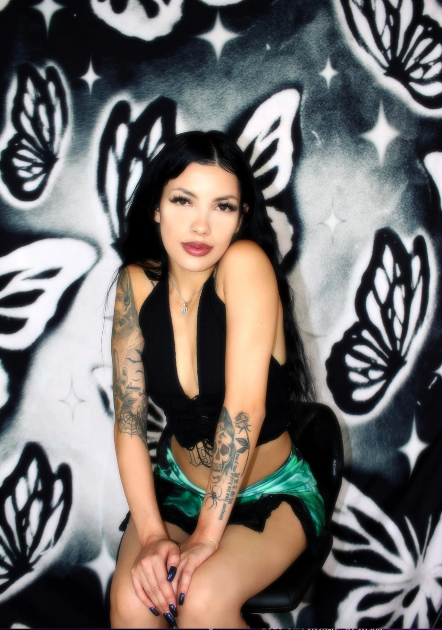 Glamour Shotz MARIPOSA SPARKLE Airbrushed Backdrop BLACK/WHITE/GREY  (X-Large)