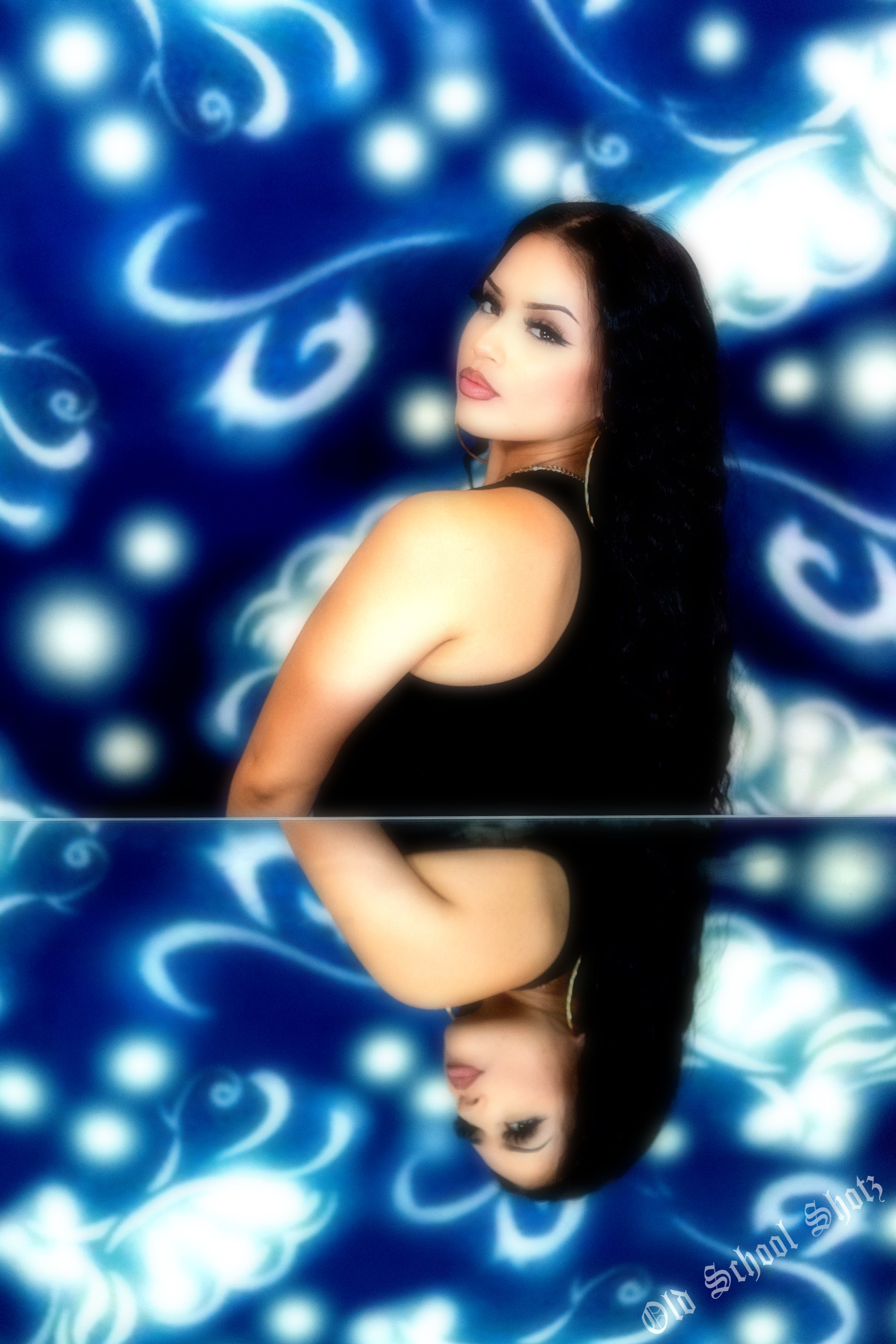 Early 2000s Y2K 'Reflections' Airbrush Glamour Shots 90s Backdrop (X-Large) DEEP BLUE