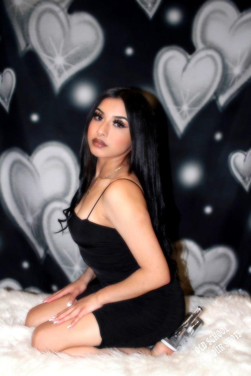 Glamour Shotz SweetHearts Airbrushed Backdrop BLACK/WHITE (Extra Large)