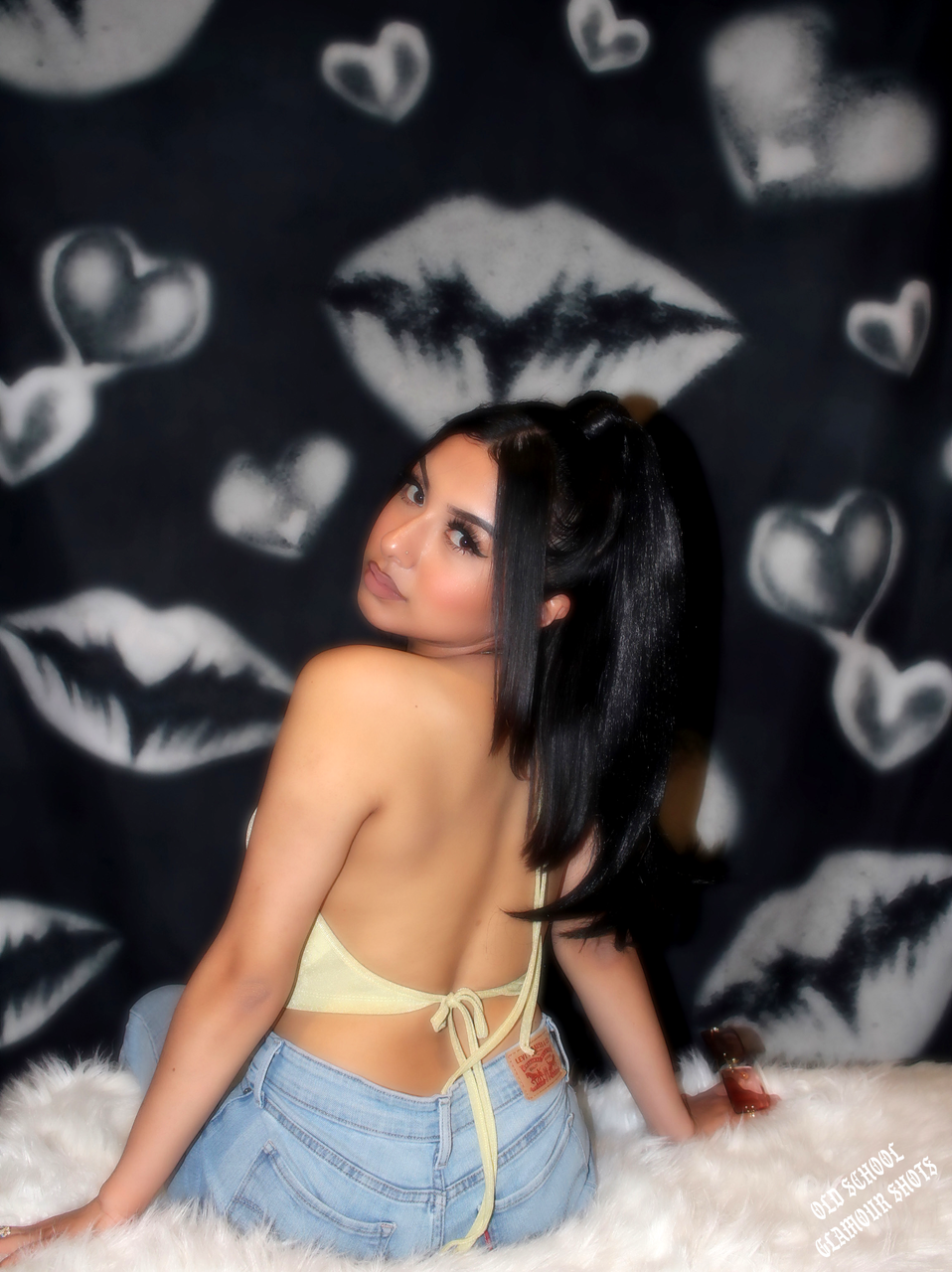 Glamour Shotz  XOXO Airbrushed Backdrop BLACK (Extra Large)